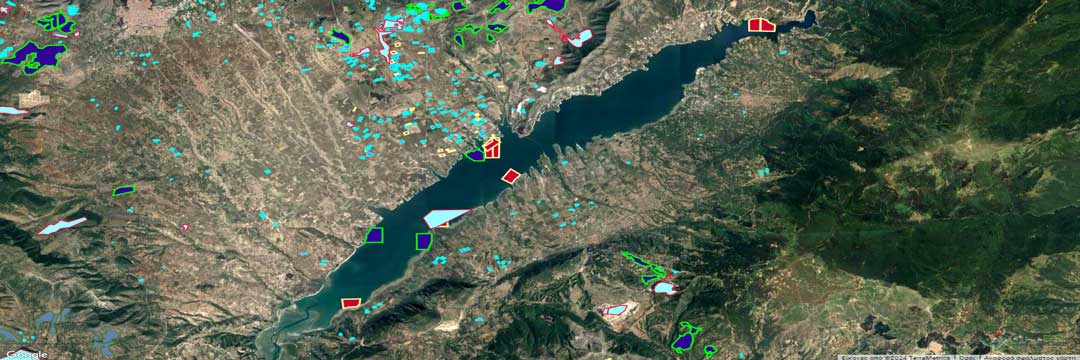 Άλλα 66 μεγαβάτ από 8 νέα πλωτά φωτοβολταϊκά στη λίμνη Πολυφύτου- Από Χανιά ως τη Λάρισα και την Αθήνα οι ενδιαφερόμενοι