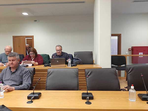 Χάρις Κουζιάκης: Παραβίαση νομοθεσίας η μη πρόσληψη και των 10 υπαλλήλων στη Δημοτική Βιβλιοθήκη