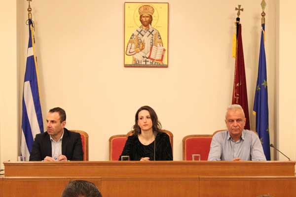 Συμπαράσταση στους μεταφορείς της ΛΑΡΚΟ
