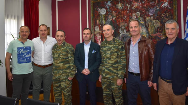 Συνάντηση του Δημάρχου Καστοριάς Γιάννη Κορεντσίδη με τον Αρχηγό του ΓΕΣ Γεώργιο Κωστίδη