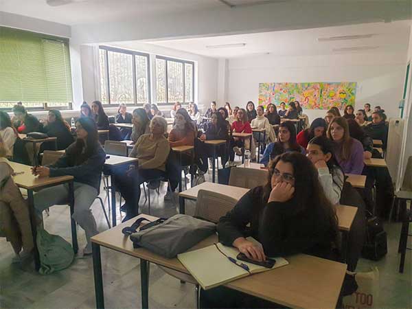 Πανεπιστήμιο Δυτικής Μακεδονίας-Τμήμα Μαιευτικής: Midwives: stories from the NICU