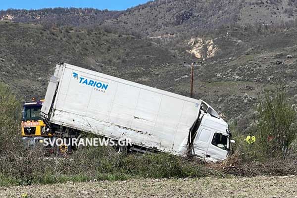 Τροχαίο με νταλίκα κοντά στη Φωτεινή Καστοριάς