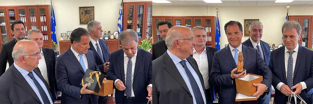 Τα δώρα του Υπουργού Υγείας Άδωνι Γεωργιάδη στην Κοζάνη
