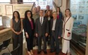 Ο Πρόξενος των ΗΠΑ επισκέφθηκε το Ιστορικό-Λαογραφικό και Μουσείο Φυσικής Ιστορίας Κοζάνης