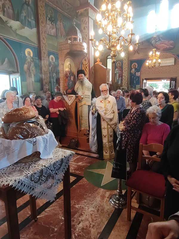 Με την ολοκλήρωση του ετήσιου κηρυγματικού κύκλου. – Αρχιερατική Παράκληση – Αρτοκλασία και θείο κήρυγμα στη Νεράιδα