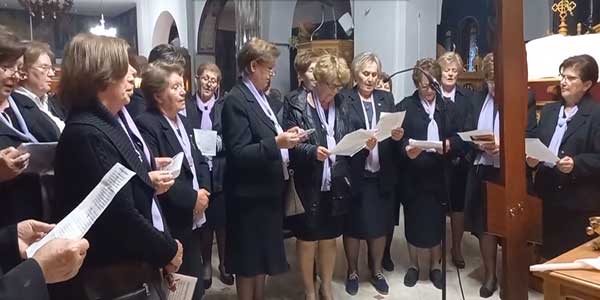 Το μοιρολόι της Παναγίας στον Κρόκο την Μ. Πέμπτη, από τις γυναίκες της Βυζαντινής χορωδίας Κρόκου