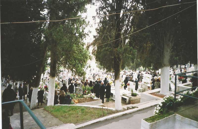 Μεγάλη Παρασκευή στο νεκροταφείο της Κοζάνης-Του Ιωάννη Κορκά