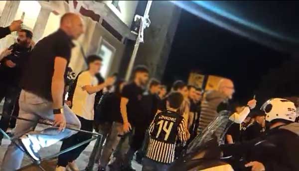 Πανηγυρισμοί των φιλάθλων του ΠΑΟΚ σε Κοζάνη και Πτολεμαΐδα