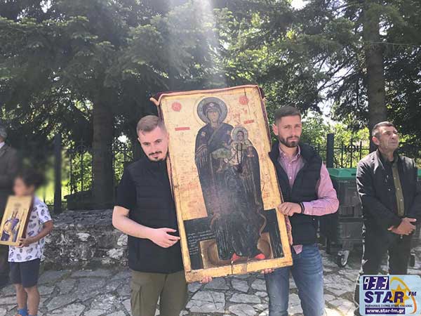 Έθιμα: «Τα εικονίσματα» στο Σπήλαιο Γρεβενών 2024