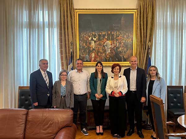 Η δέσμευση της Υφυπουργού ΥΠΕΣ Βιβής Χαραλαμπογιάννη στο δήμαρχος Κοζάνης