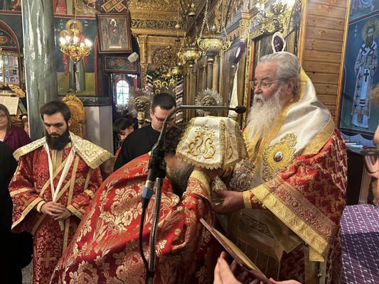 Σε πρωτοπρεσβύτερο χειροθετήθηκε ο π. Χαρίσιος Σπάρτακος στον Ιερό Ναό Αγίου Αθανασίου Κοζάνης