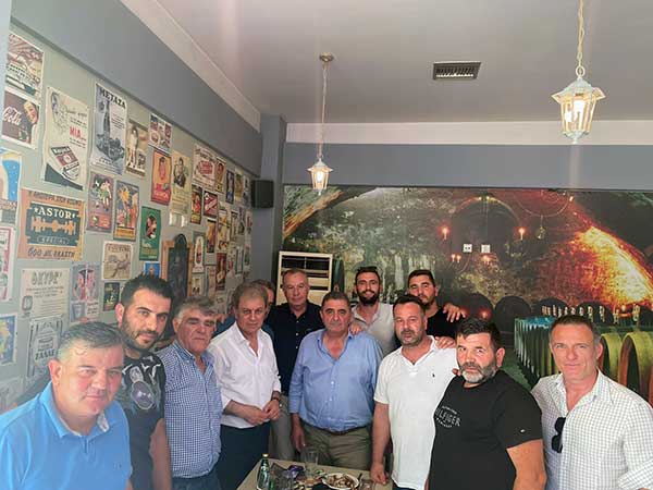Με τους κτηνοτρόφους του ορεινού όγκου των Γρεβενών συναντήθηκε στην Ελασσόνα ο Γιώργος Αμανατίδης