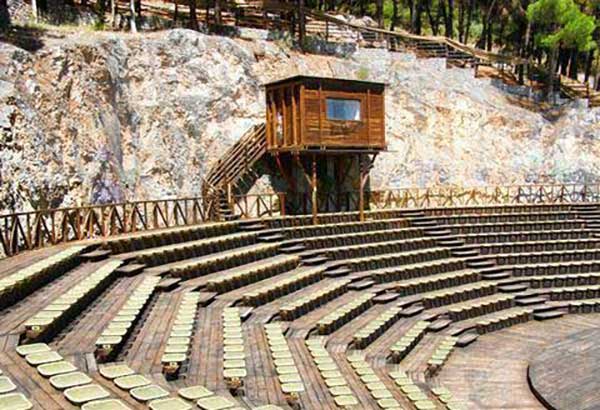 Οι θεατρικές παραστάσεις των Λασσανείων 2024