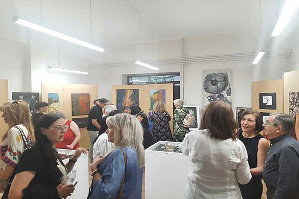 Πραγματοποιήθηκαν τα εγκαίνια της έκθεσης ζωγραφικής και κοσμήματος του Εικαστικού Εργαστηρίου Δήμου Κοζάνης