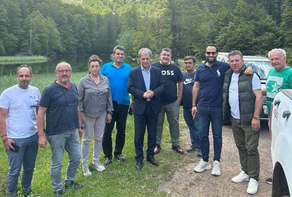 Σειρά Επισκέψεων του Περιφερειάρχη Δυτικής Μακεδονίας Γ. Αμανατίδη με τον Αντιπεριφερειάρχη Καστοριάς στον Γράμμο