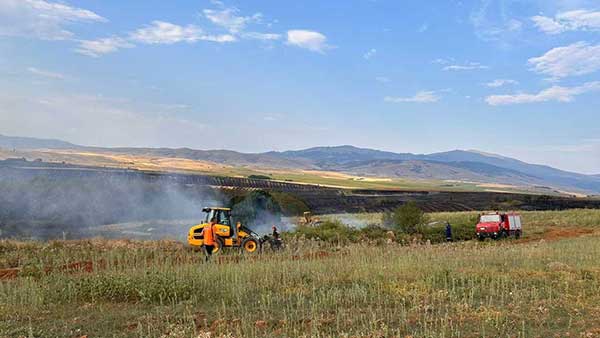 Κατάσβεση φωτιάς στις κοινότητες Μεσοχωρίου και Μαρίνας
