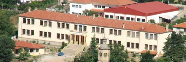 Θερινό σχολείο στην Εράτυρα