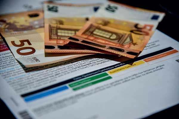 Tιμολόγια: «Κόκκινος» ο Ιούλιος στο ρεύμα – Νέο άλμα 73% με υψηλότερη τιμή τα 850 ευρώ η μεγαβατώρα