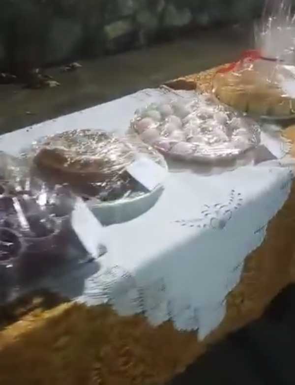 Παραδοσιακά εδέσματα και καναγκαιρίσια κεράσματα από τον Λαογραφικό σύλλογο Πελεκάνου