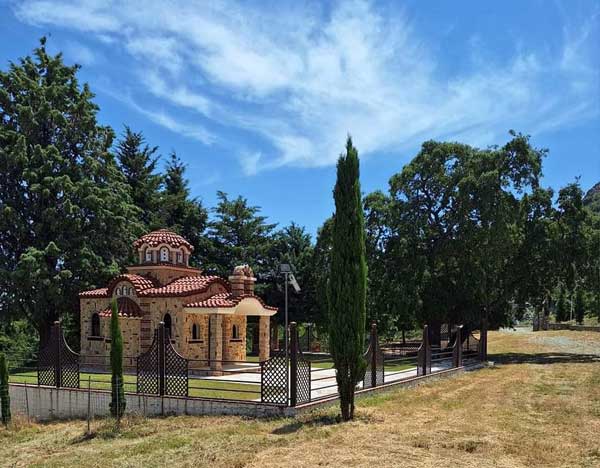 Ιερά Αγρυπνία στο εξωκλήσι των Αγίων Αναργύρων στο Κτένι Κοζάνης την Πέμπτη 29/8