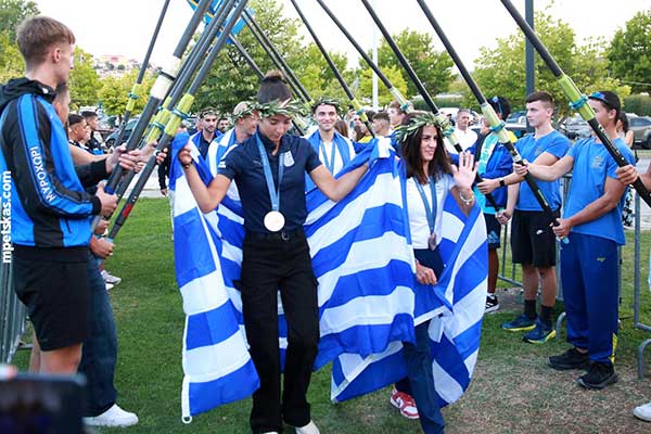 Η Καστοριά γεμάτη υπερηφάνεια υποδέχθηκε τους Ολυμπιονίκες της Κωπηλασίας