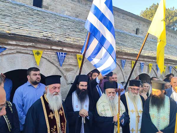 Άνοιξε για τους πιστούς η Μεγάλη Παναγιά στην Σαμαρίνα Γρεβενών