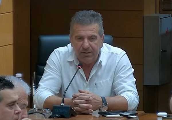 Τα παπαγαλάκια και ο κ. Χαρούμενος