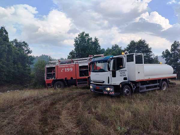 Συνδρομή σε πυρόσβεση στην περιοχή παλαιού Κωσταραζίου, από την Π.Ε. Καστοριάς