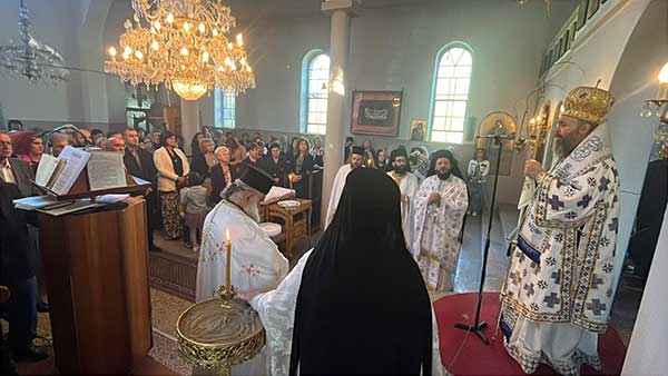 Η τελευταία θεία λειτουργία στον Ιερό Ναό του Ευαγγελιστή Ματθαίου στην Κοινότητα του Πτελεώνα