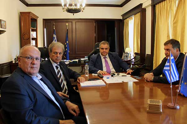 Με τον Υφυπουργό Εσωτερικών Βασίλη Σπανάκη συναντήθηκε ο Περιφερειάρχης Δ. Μακεδονίας Γιώργος Αμανατίδης