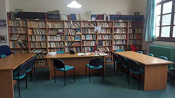 3.000 τίτλους βιβλίων φιλοξενεί η βιβλιοθήκη του Γυμνασίου της Εράτυρας