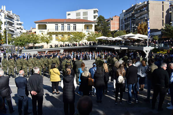 Δήμος Κοζάνης: Υπερηφάνεια και συγκίνηση στην εθνική επέτειο της 28ης Οκτωβρίου – Γιάννης Κοκκαλιάρης: «Σύμβολο αγώνα και λευτεριάς το ηρωικό ΟΧΙ του ΄40» (Φωτογραφίες)