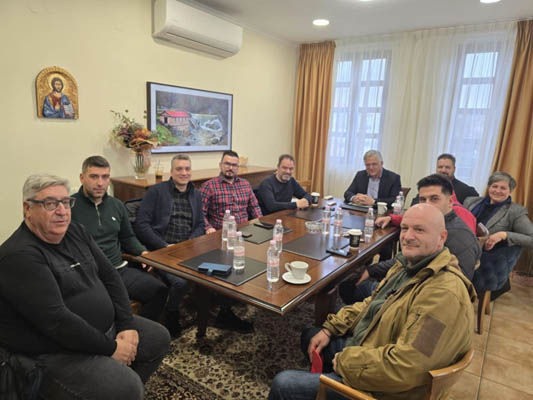 Συνάντηση του επικεφαλής Γιάννη Μητλιάγκα και υποψηφίων του συνδυασμού «Ανάπτυξης Επιμελητήριο» με τον Δήμαρχο Βοΐου κ. Χρήστο Ζευκλή