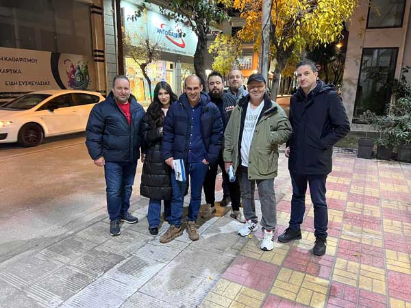 Ο Γιώργος Παντελίδης στα καταστήματα της Γκέρτσου στην Κοζάνη