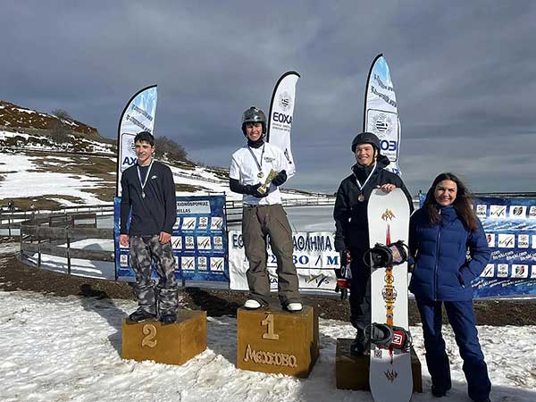 Snowboard: Δύο χρυσά για τον Καστοριανό Δημήτρη Αθανασίου