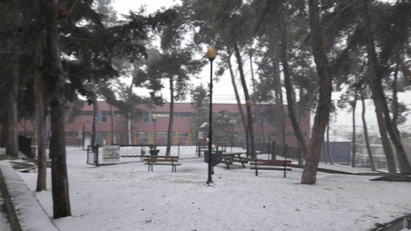 Το χιονισμένο πάρκο Αγίου Δημητρίου Κοζάνης