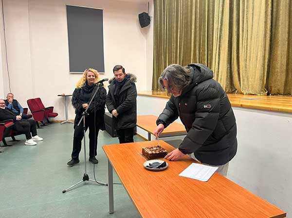 Πρωτοχρονιάτικη πίτα στο Δήμο Σερβίων: Ευχές και συνεργασία για το 2025