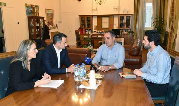 Συνάντηση του δημάρχου Κοζάνης με τον Αλέξη Χαρίτση