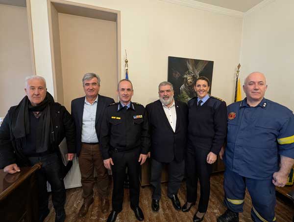 Εθιμοτυπική επίσκεψη του Διοικητή της Περιφερειακής Διοίκησης Πυροσβεστικών Υπηρεσιών Δυτικής Μακεδονίας στο Δημαρχείο Εορδαίας
