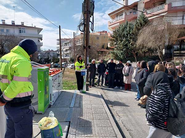 ΔΙΑΔΥΜΑ: Ένας ακόμα κάδος επικίνδυνων οικιακών αποβλήτων στην Κοζάνη