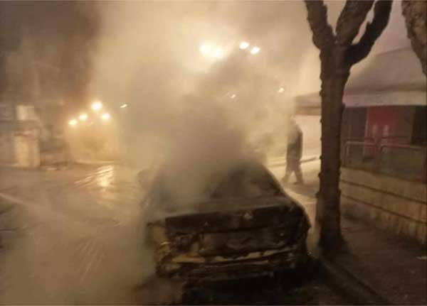 Κάηκε ολοσχερώς ιχ αυτοκίνητο στην Κοζάνη – Δείτε περισσότερα