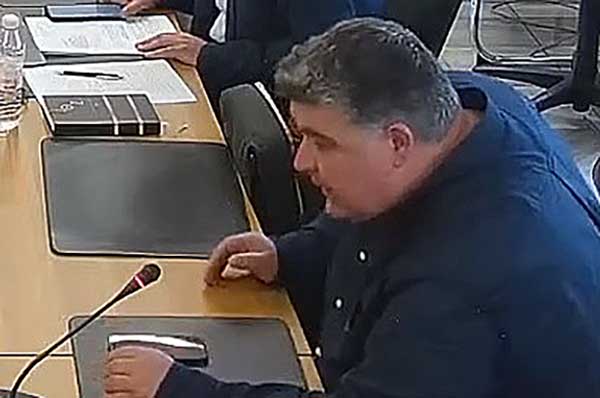 Ο αντιπεριφερειάρχης Κοζάνης Κώστας Βύζας κάνει απευθείας ανάθεση έργου στη σύντροφό του