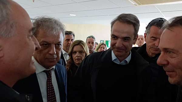 Κοινό υπόμνημα επέδωσαν στον Πρωθυπουργό, Εργατικά Κέντρα και ΓΕΝΟΠ