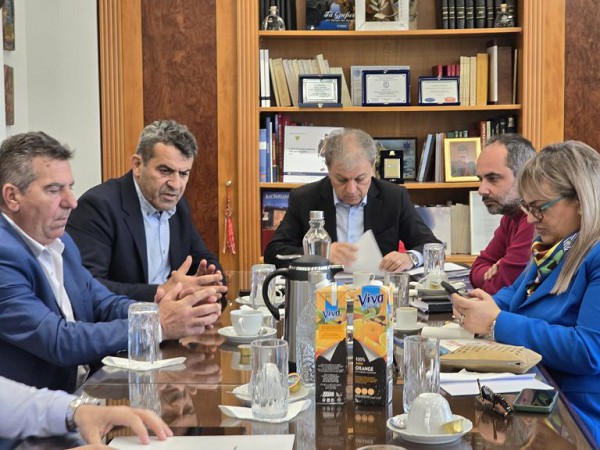 Επίσκεψη του Περιφερειάρχη στην Π.Ε. Καστοριάς – Συνάντηση με την Ένωση Ξενοδόχων για την τουριστική ανάπτυξη της περιοχής