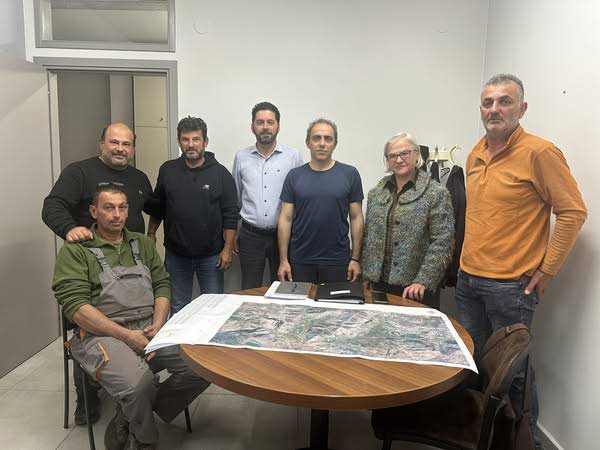 Συνάντηση του Κώστα Βόμβα με προέδρους κοινοτήτων από την περιοχή των Καραγιαννίων