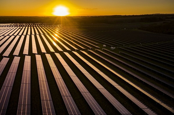Gilda Energy: Εξοπλίζει με αποθήκευση το φωτοβολταϊκό των 100MW στη Φλώρινα (pics)