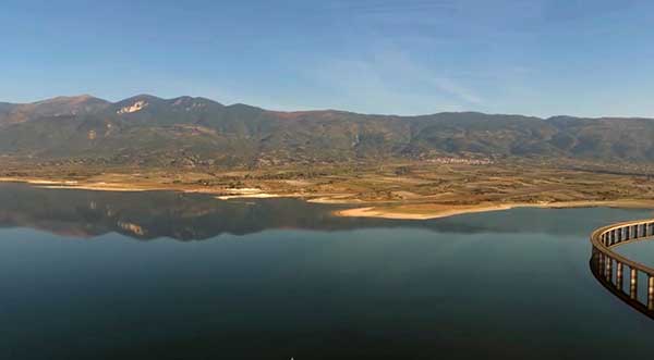 Αναζητείται ιχθυολόγος για τη λίμνη Πολυφύτου