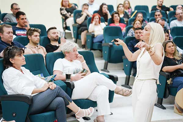 Ολοκλήρωση θεματικής δράσης επιμόρφωσης: «Τεχνικές Πωλήσεων & Εξυπηρέτηση Πελατών στο σύγχρονο επιχειρηματικό περιβάλλον»