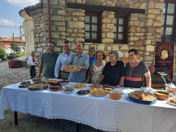 Γυρίσματα από την εκπομπή «Κυριακή στο χωριό ξανά» στη Λευκοπηγή Κοζάνης