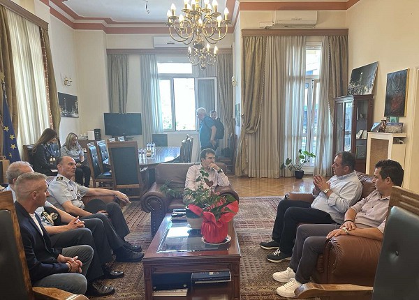 Συνάντηση του Δημάρχου Κοζάνης Γιάννη Κοκκαλιάρη με τον Υπουργό Προστασίας του Πολίτη Μιχάλη Χρυσοχοΐδη – Προώθηση μνημονίου συνεργασίας μεταξύ Δήμου και Υπουργείου